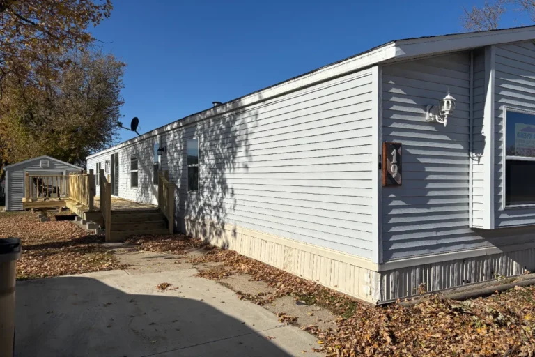 community, manufactured homes near me, mobile homes, Crimson Leaf Estates, financing, safe